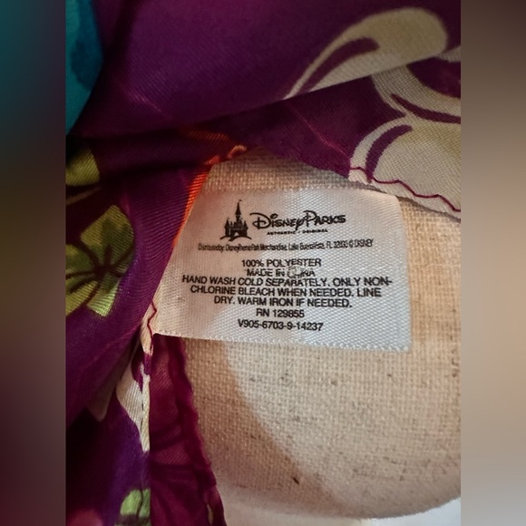 Disney Scarf!! Hawaiian Floral Design With Mickey Icons - Picture 6 of 8